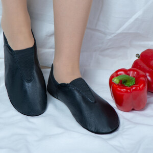 Gymnastikschuhe mit Gummipads schwarz Gr. 42