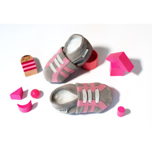 Lederpuschen Sport grau rosa Rauleder Gr 21-22 L 12-18 Monate
